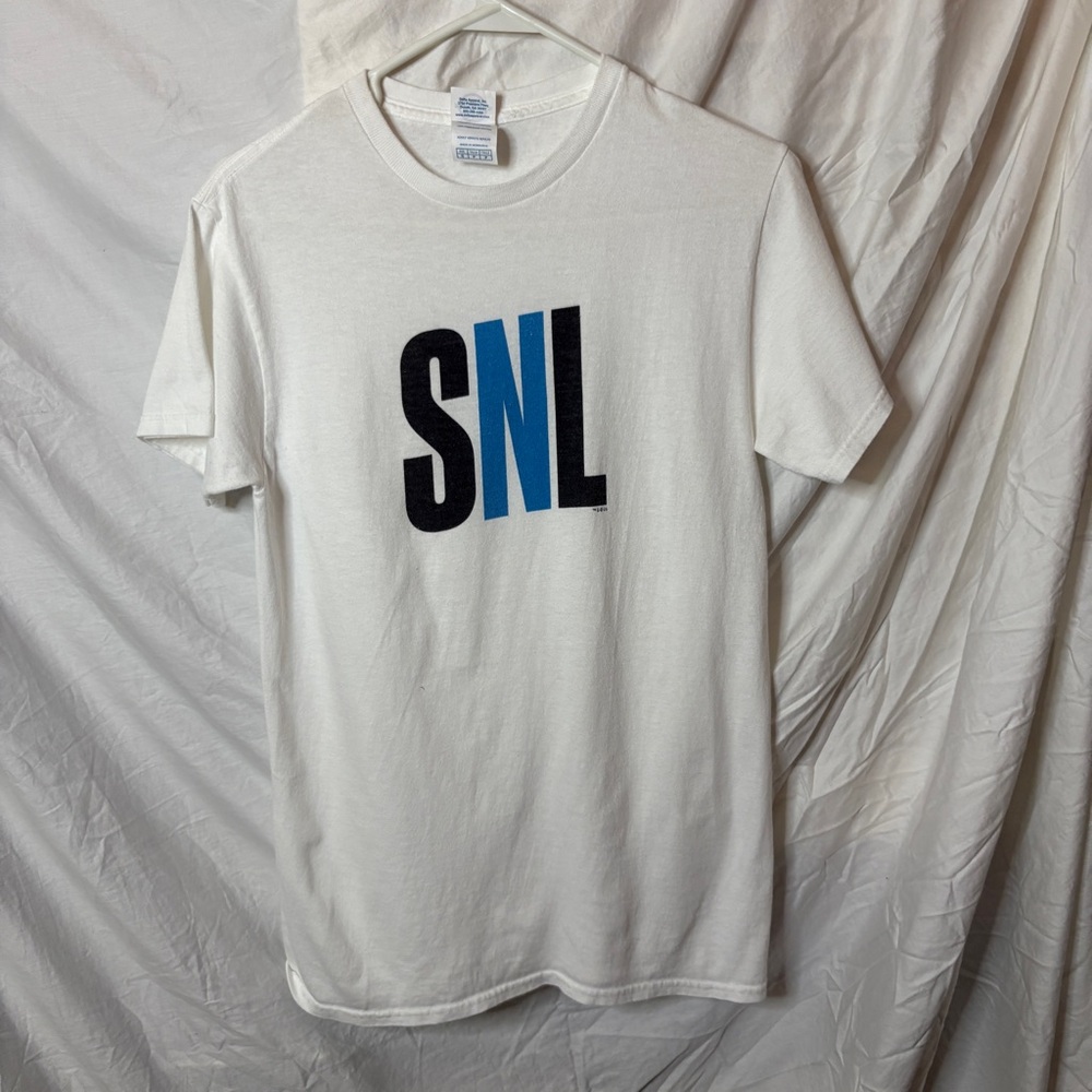 White SNL SATURDAY NIGHT LIVE Graphic T-Shirt SMALL